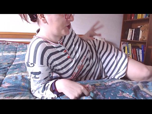 ❤️ Cymerwch y ceiliog mawr du hwn yn eich ceg caethwas bach Porno wrthon ni ️❤