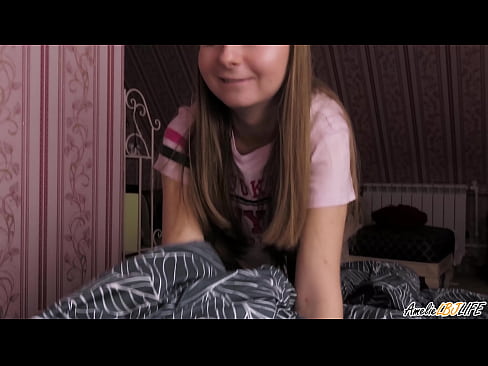 ❤️ Mae Blondie yn Sugno ei BFF yn Ddwfn ac yn Cael Cum Yn Ei Cheg Porno wrthon ni ️❤
